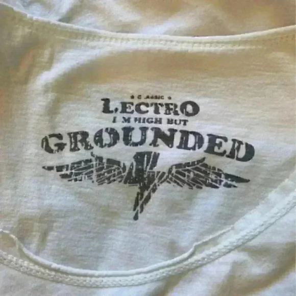 ⭐️ Lectro I’m high but grounded young Justin Bieber graphic tank top - Picture 4 of 4